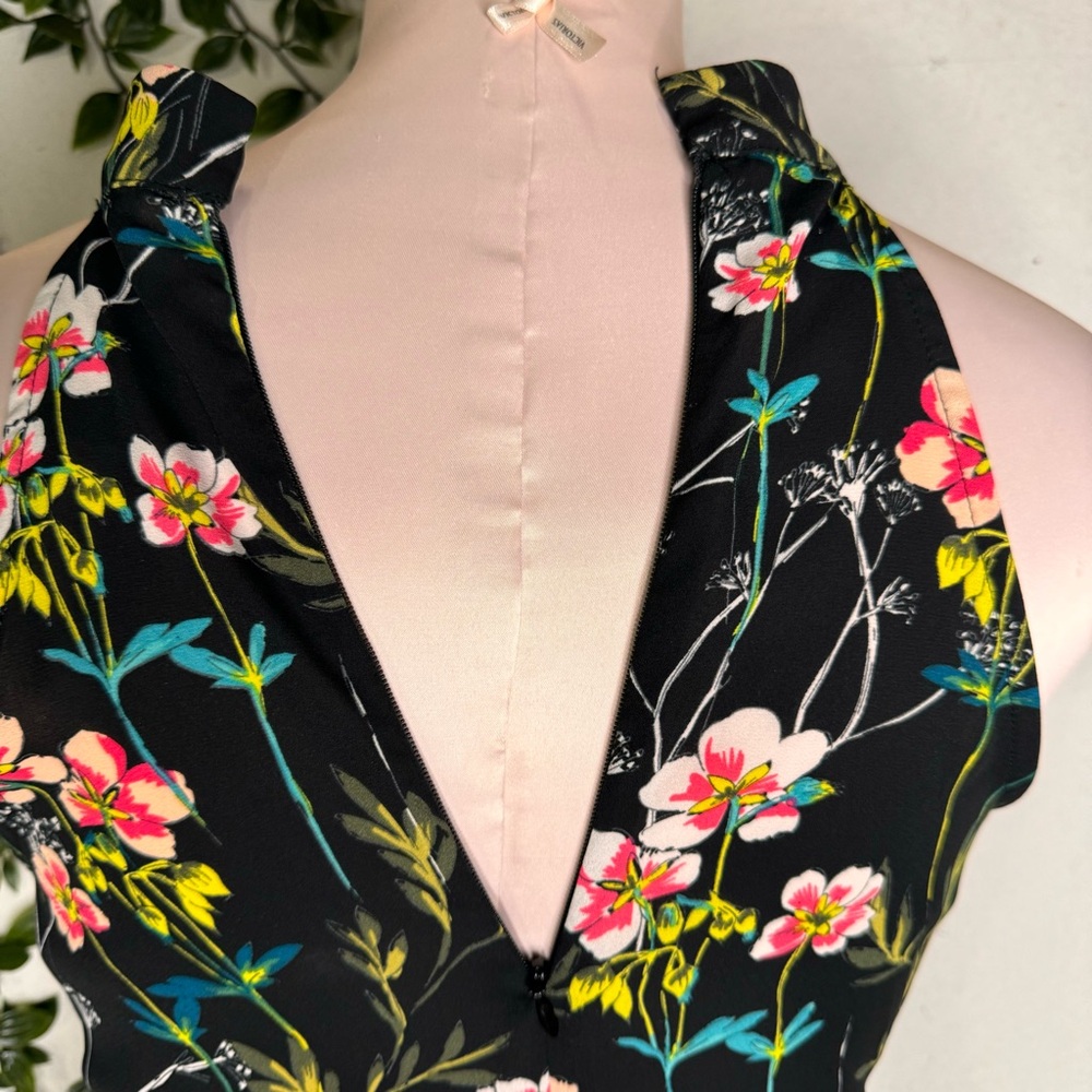 🌸♥️ EXPRESS FLORAL TOP ♥️🌸 - Picture 6 of 7